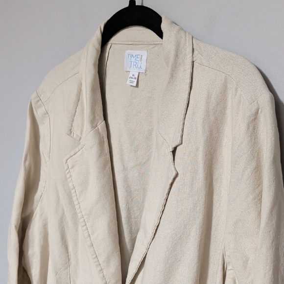 Time and Tru Women's Cream Blazer with Button Accents - Picture 3 of 6